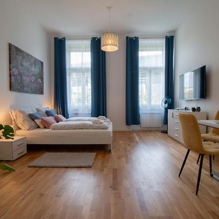 Washingtonova Cr Apartments ปราก ภายนอก รูปภาพ